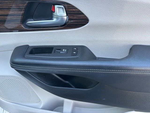 Chrysler Pacifica Limited 2023