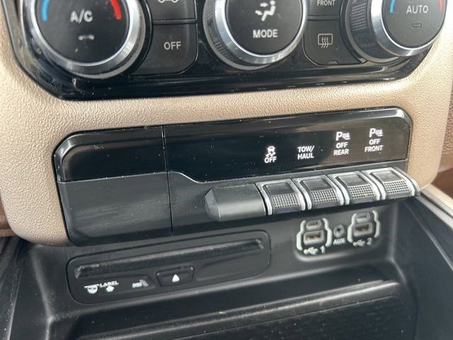 RAM 1500 Laramie Crew Cab 4WD 2019