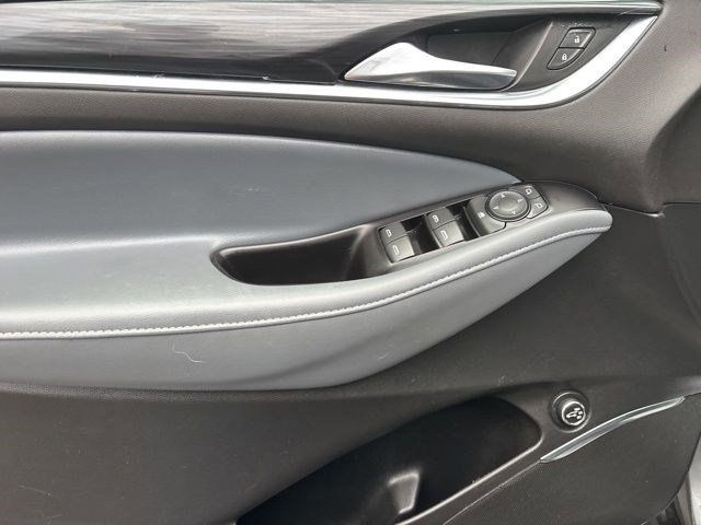 Buick Enclave Essence AWD 2019