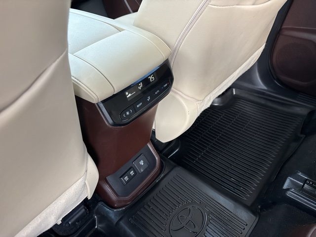 Toyota Highlander  2020