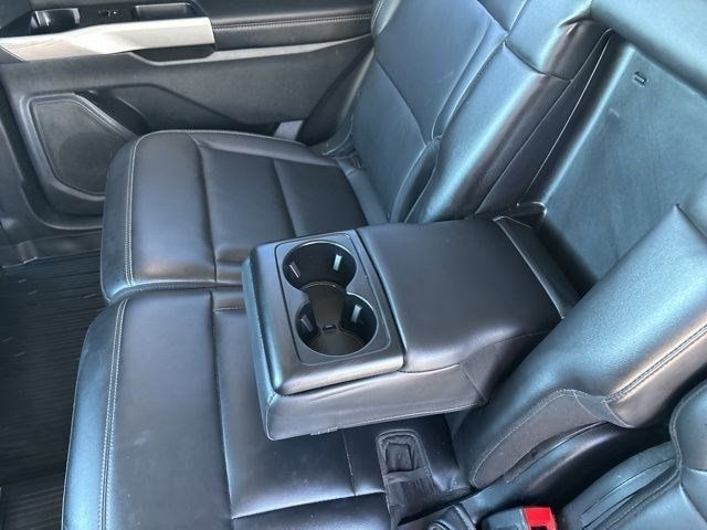 Ford Explorer XLT 4WD 2023