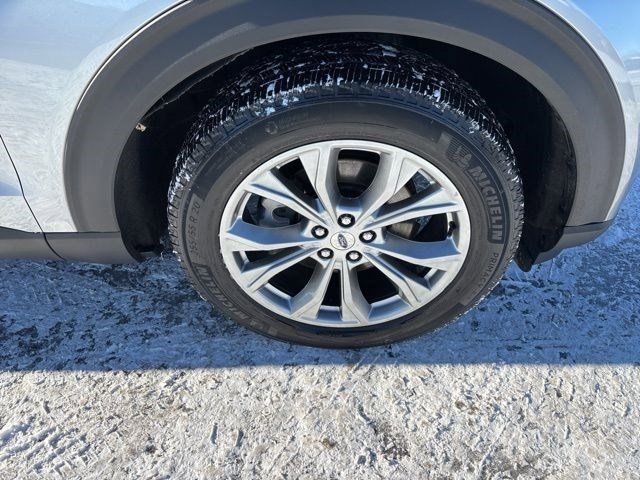 Ford Explorer XLT 4WD 2023