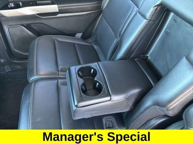 Ford Explorer XLT 4WD 2023