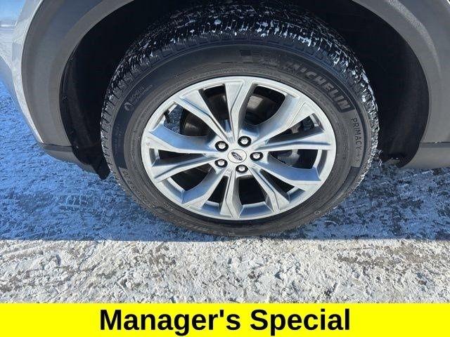 Ford Explorer XLT 4WD 2023