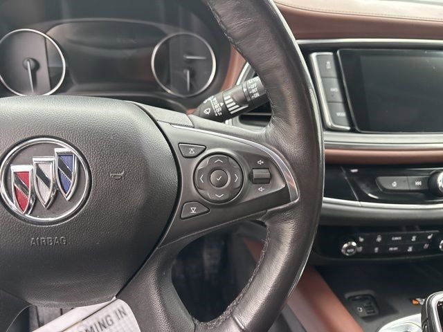 Buick Enclave Avenir AWD 2021