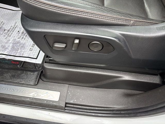 Chevrolet Suburban  2021