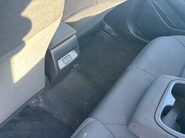 Toyota Corolla LE 2024