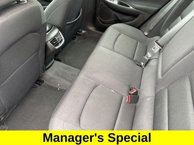 Chevrolet Malibu  2023