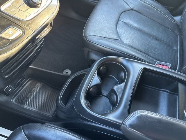 Chrysler Pacifica Hybrid  2022