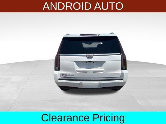 Cadillac Escalade ESV 4WD 4dr Luxury 2018