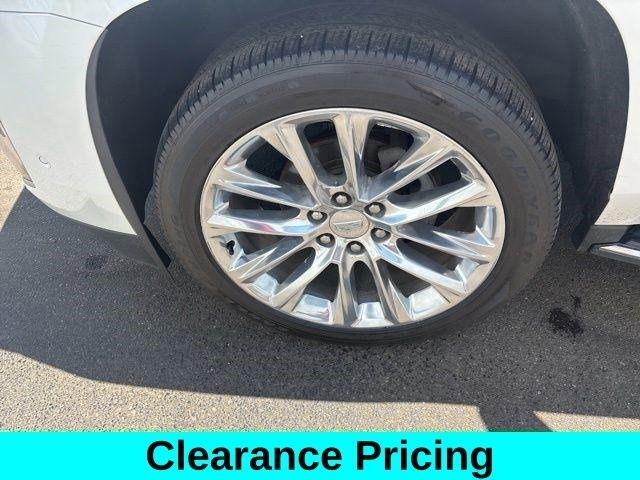Cadillac Escalade ESV 4WD 4dr Luxury 2018