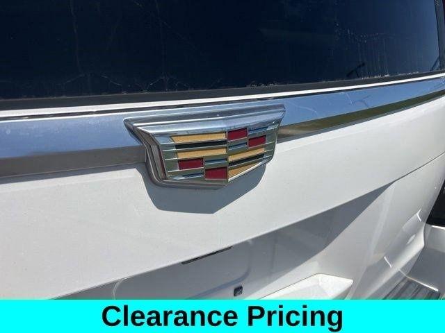 Cadillac Escalade ESV 4WD 4dr Luxury 2018