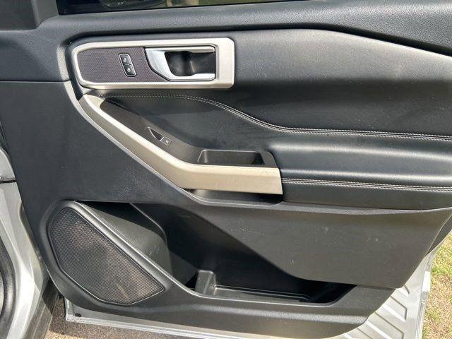 Ford Explorer XLT 2022