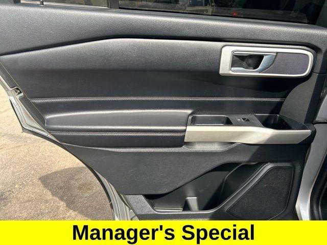 Ford Explorer XLT 2022