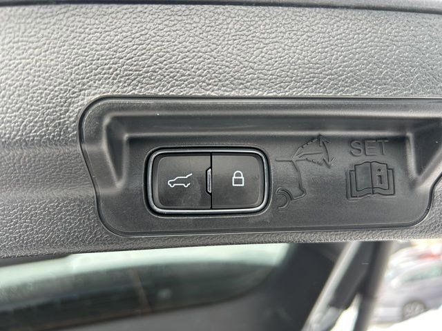 Ford Explorer Limited 2023