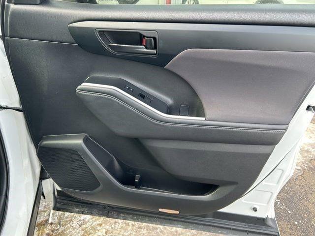 Toyota Highlander L 2022