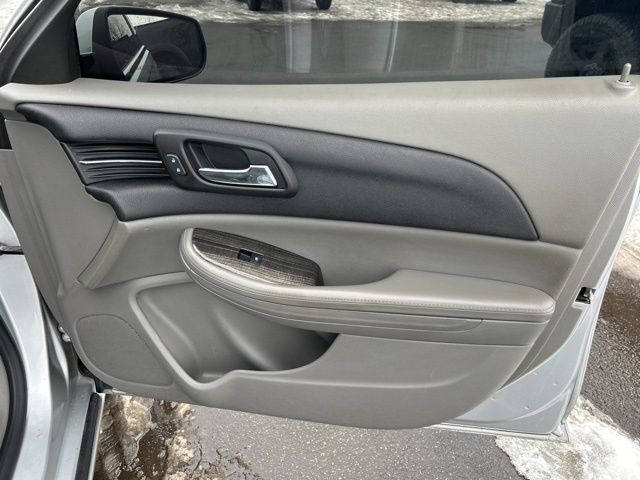 Chevrolet Malibu  2015