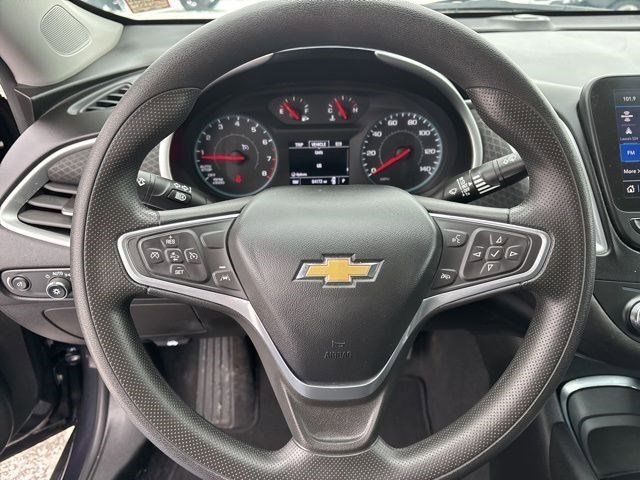 Chevrolet Malibu  2023