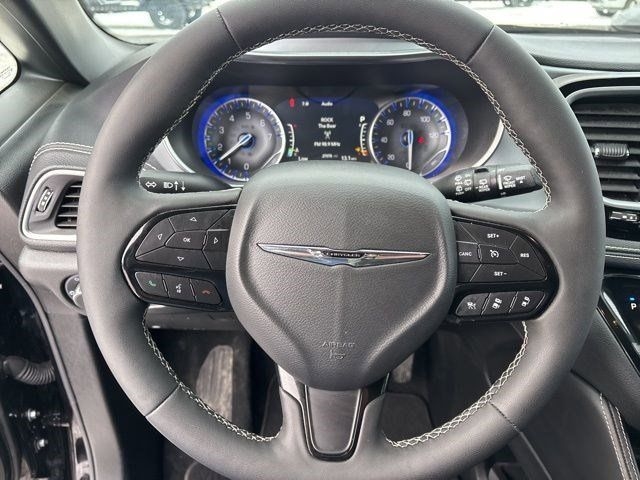 Chrysler Pacifica Limited 2025