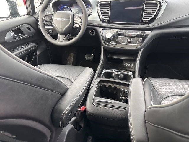 Chrysler Pacifica Limited 2025