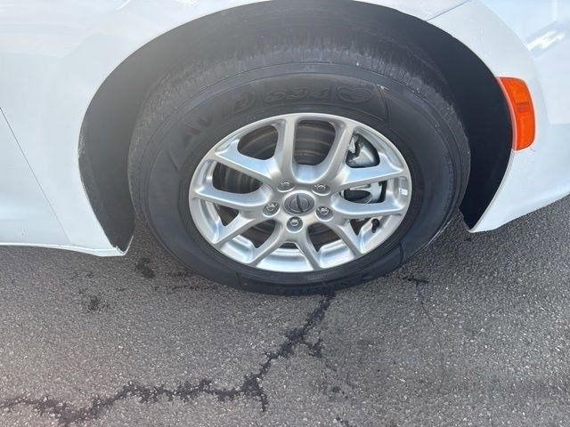 Chrysler Voyager LX 2023