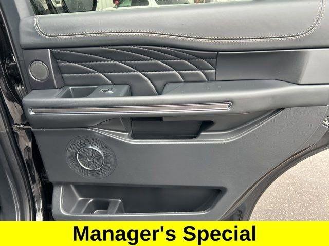 Ford Expedition Platinum 4WD 2023