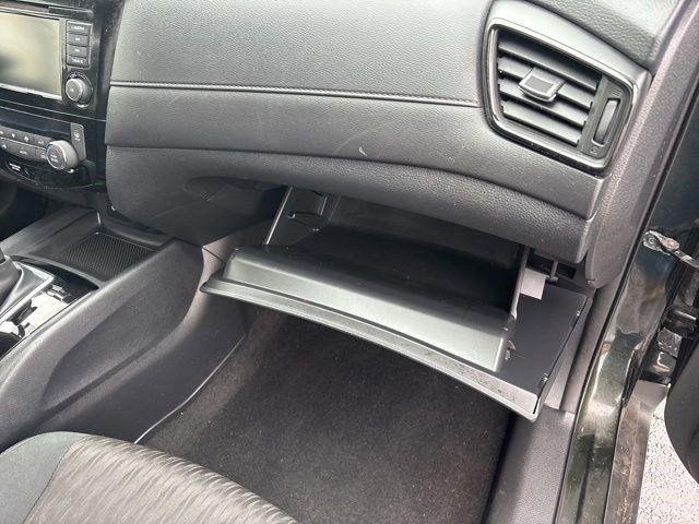 Nissan Rogue SV AWD 2018