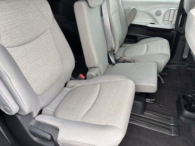 Toyota Sienna LE 8 Passenger 2025