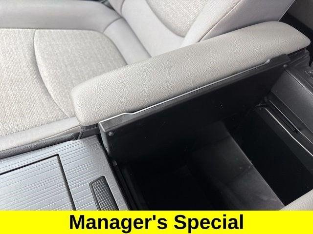 Toyota Sienna LE 8 Passenger 2025