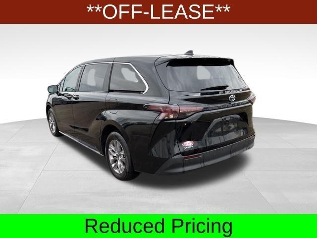 Toyota Sienna LE 8 Passenger 2025