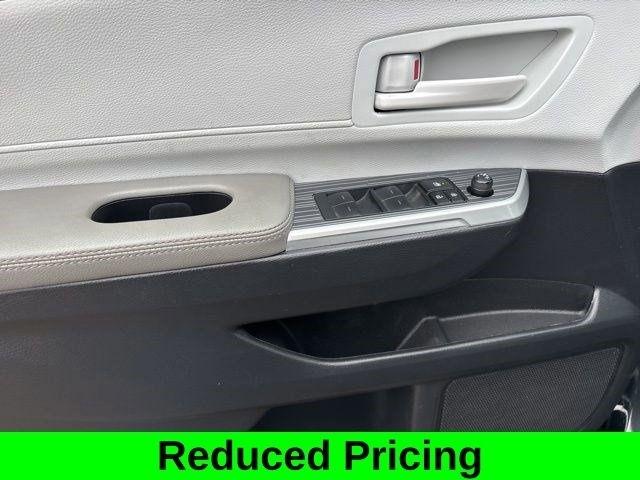 Toyota Sienna LE 8 Passenger 2025