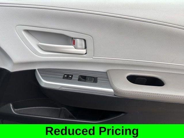 Toyota Sienna LE 8 Passenger 2025