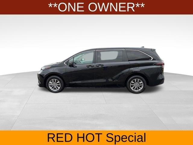 Toyota Sienna LE 8 Passenger 2025