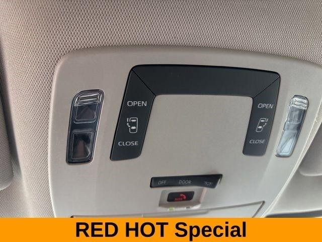 Toyota Sienna LE 8 Passenger 2025