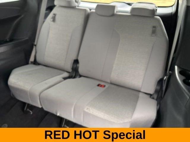 Toyota Sienna LE 8 Passenger 2025