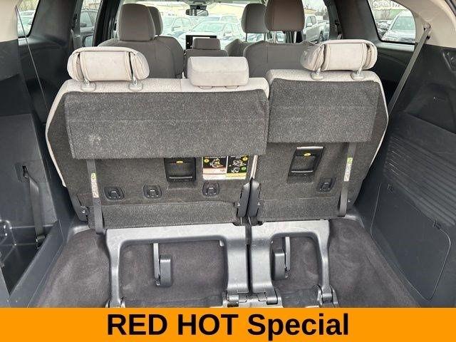 Toyota Sienna LE 8 Passenger 2025