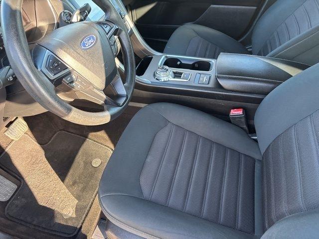 Ford Fusion Hybrid  2020