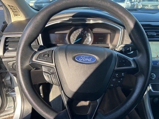 Ford Fusion Hybrid  2020