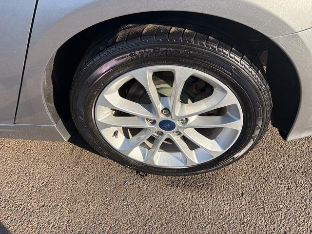 Ford Fusion Hybrid  2020