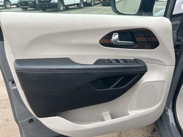 Chrysler Pacifica  2023