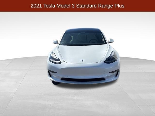 Tesla Model 3  2021