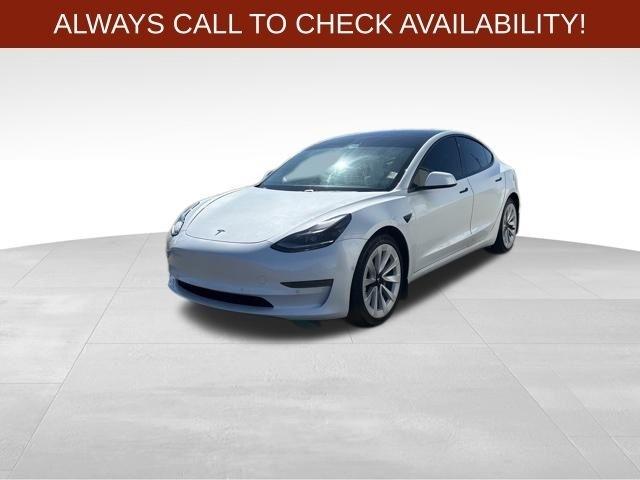 Tesla Model 3  2021