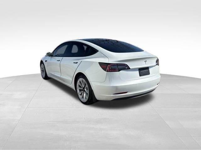 Tesla Model 3  2021