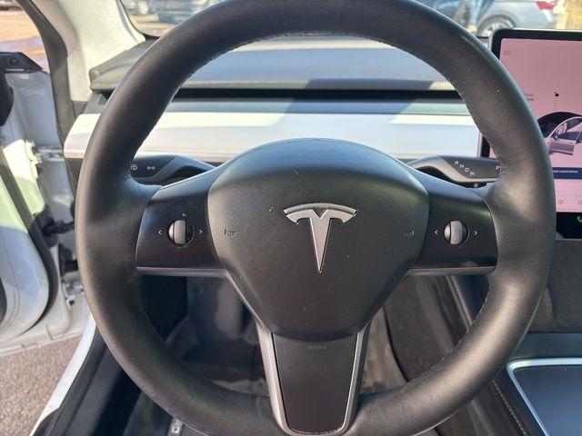 Tesla Model 3  2021