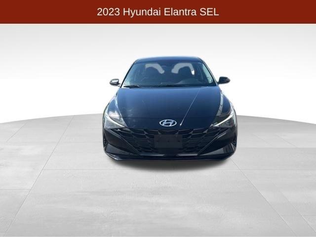 Hyundai Elantra  2023
