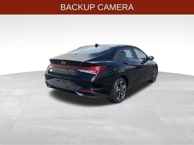 Hyundai Elantra  2023