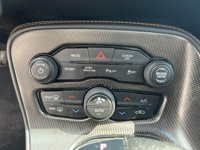 Dodge Challenger  2020