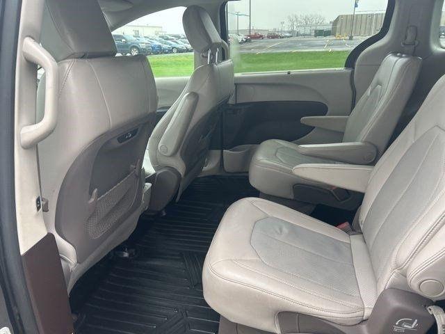 Chrysler Pacifica  2021