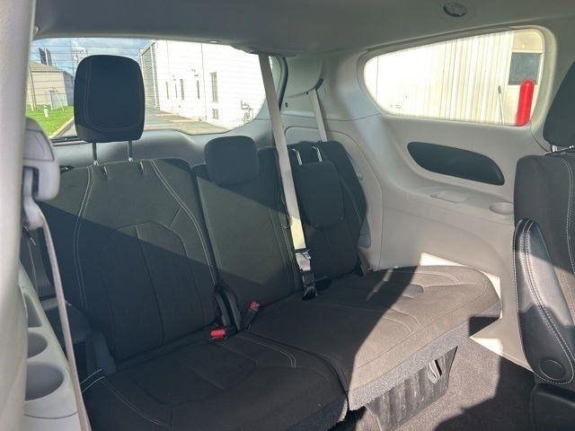 Chrysler Voyager  2023