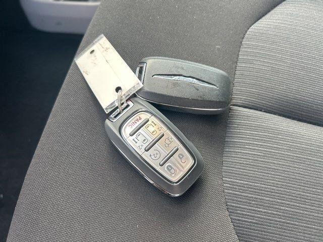 Chrysler Voyager  2023